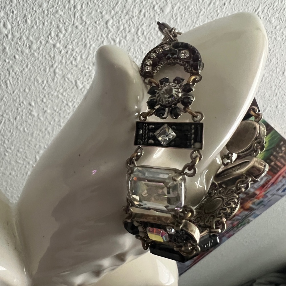 Swarovski Elements, Firefly. Absolutely Stunning … - image 4